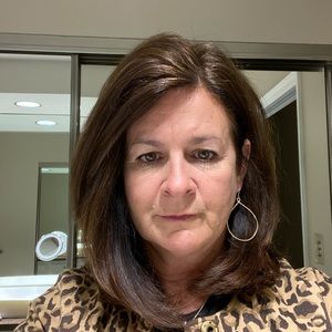 Meet your Posher, Denise